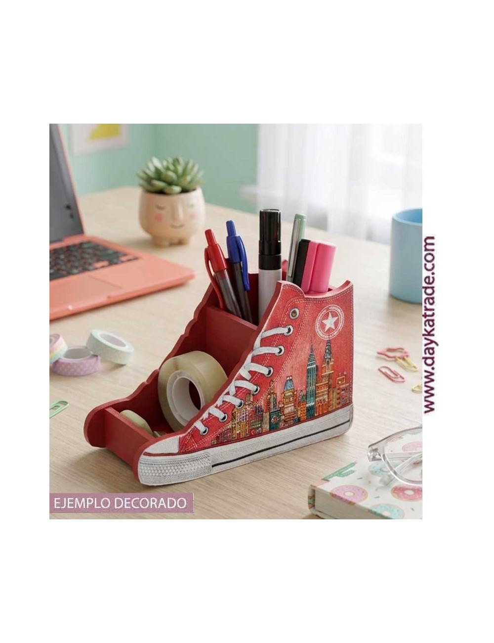 Portalápiz zapatilla roja con dos departamentos