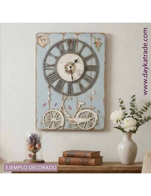 Reloj en madera de chopo con silueta de bici