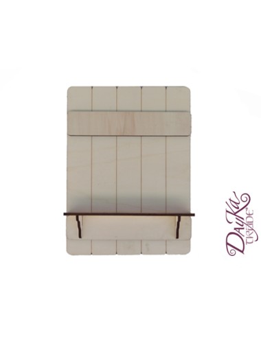 Tabla con repisa de madera