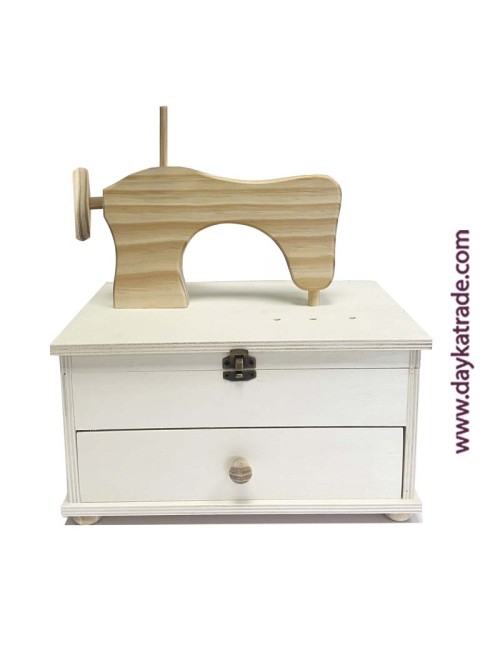 Caja costurero con máquina de coser